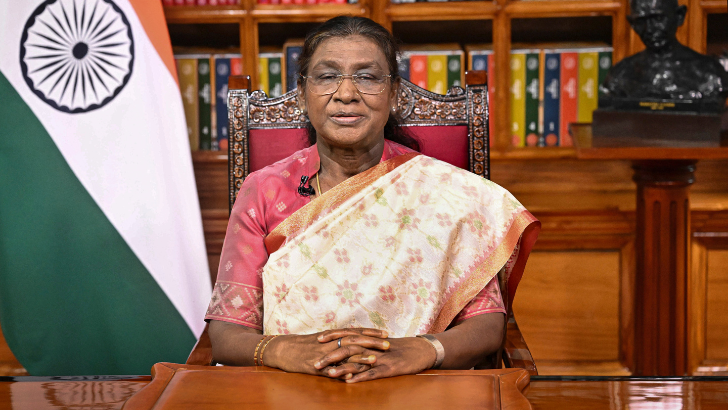 https://www.salarnews.in/public/uploads/images/newsimages/maannewsimage19082025_134418_Prez Murmu.png